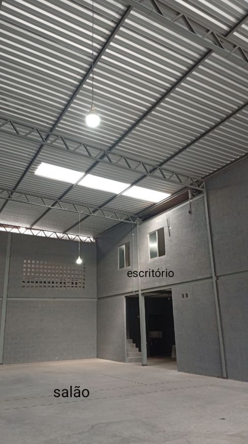 Galp�o - Aluguel - Vila Can�ria - Salvador - BA